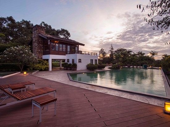 Swimming Pool at The Serai Bandipur 1