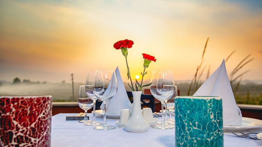 the outside dining area of Le Gourmet Terrace - Buena Vista 2