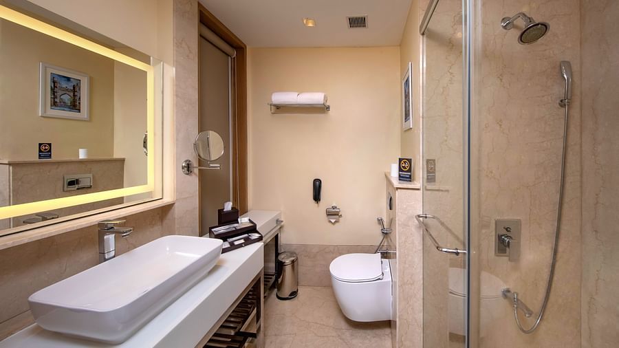 Bathroom 01