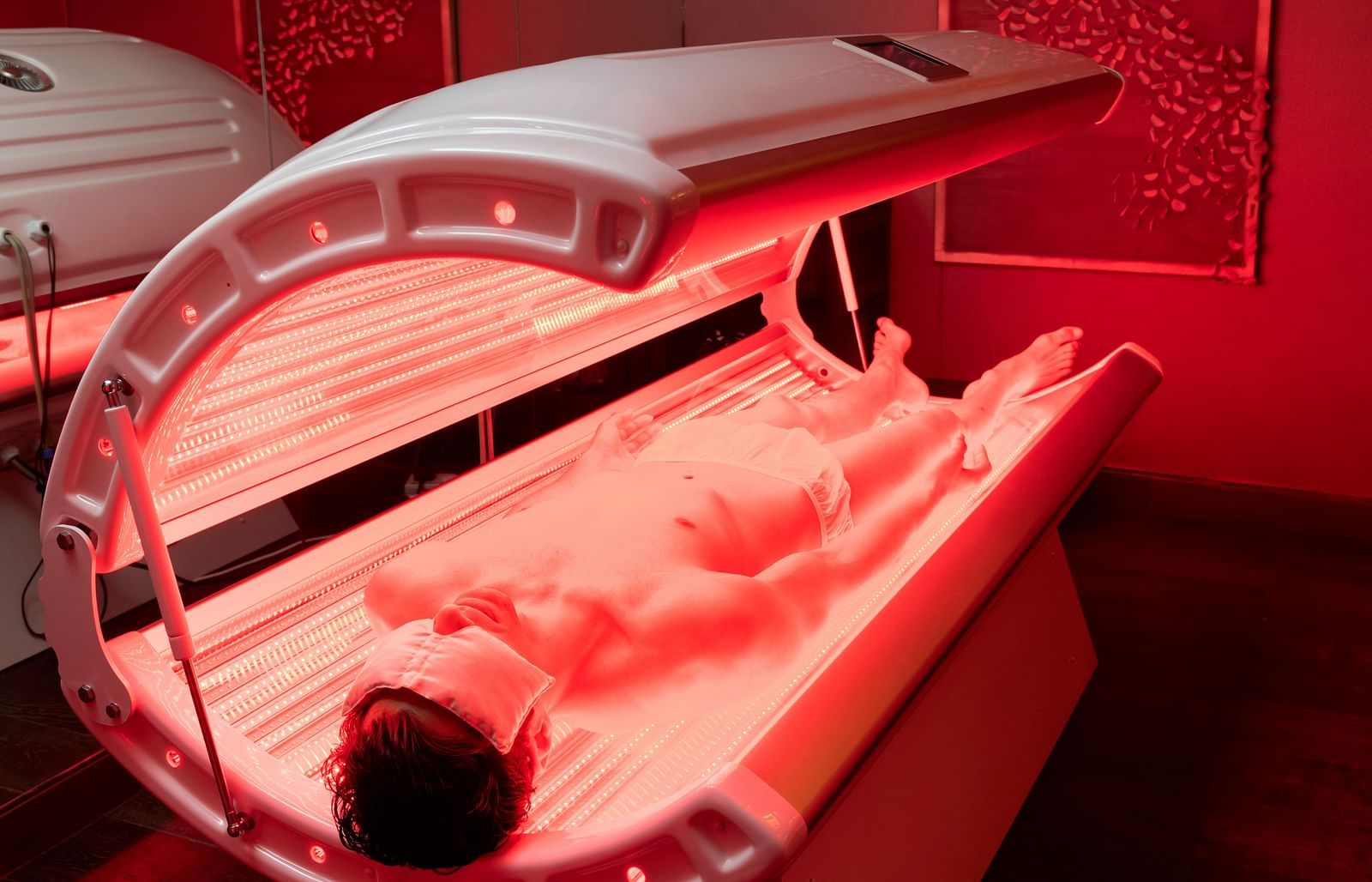 An image of the red light therapy at our spa in New Delhi - Claridges Collection