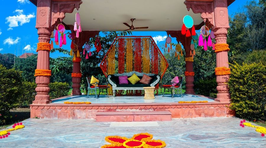 Poolside Mehndi Set Up -2