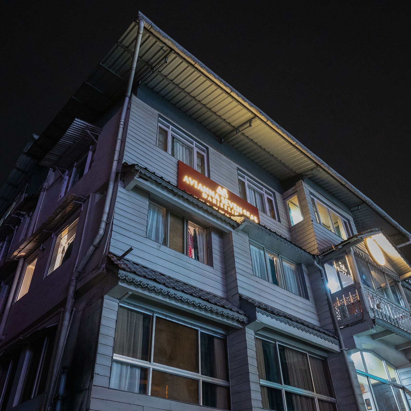 Facade view of Avianna Seven Seas, Darjelling2