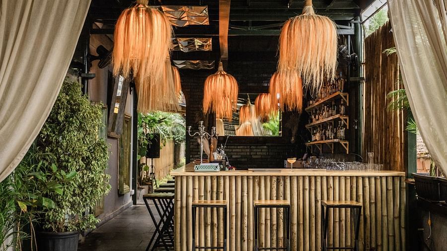 A bar counter at Love Anna Bar and Restaurant with wooden ambience at Royale Amata - By the Beach.