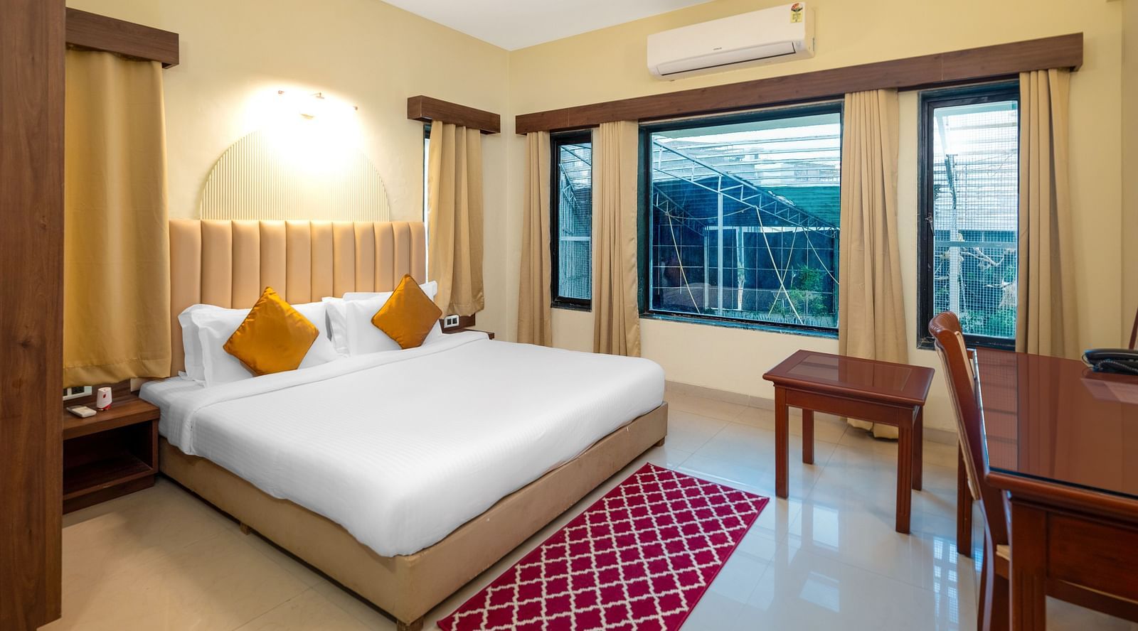 14 - AViary View Suite