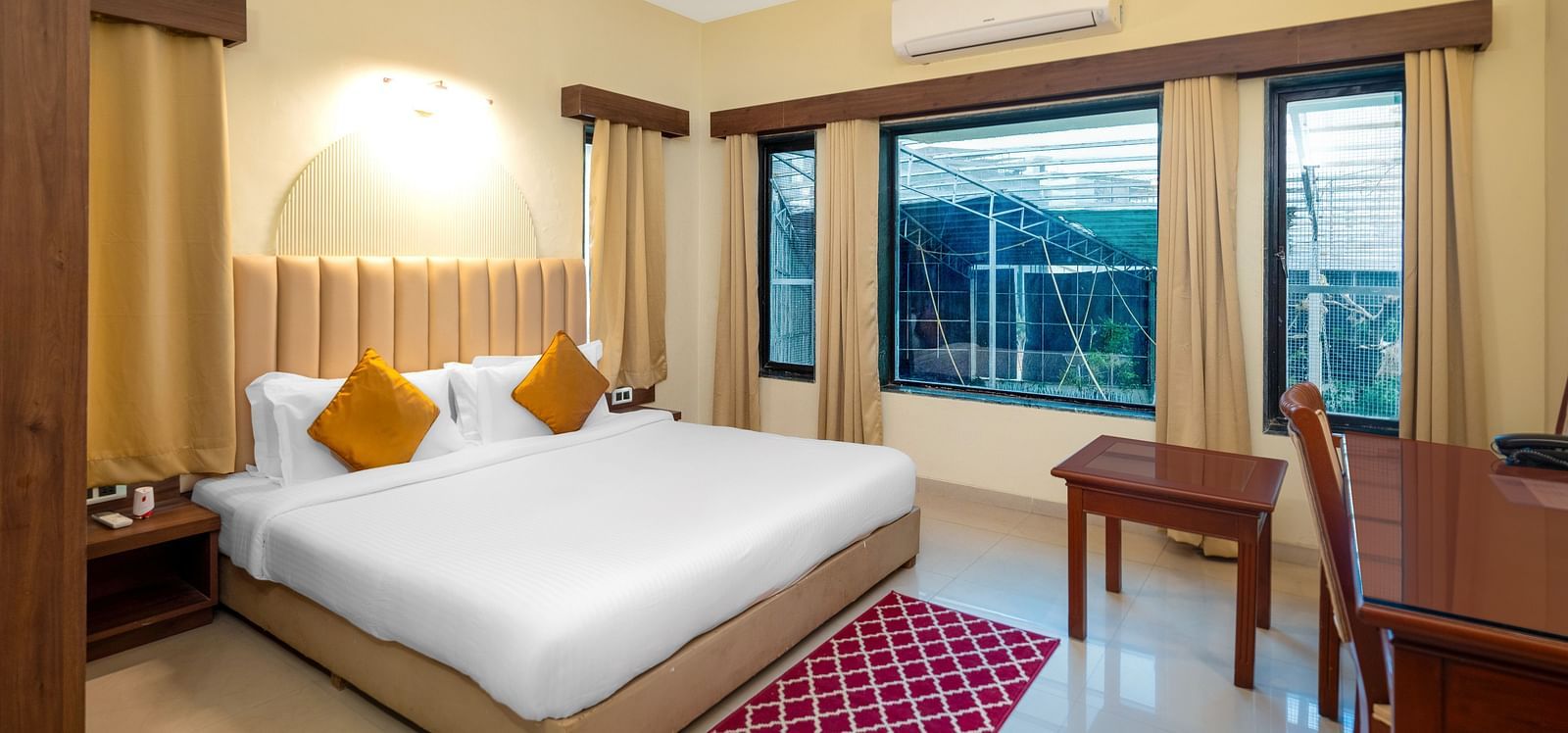 14 - AViary View Suite