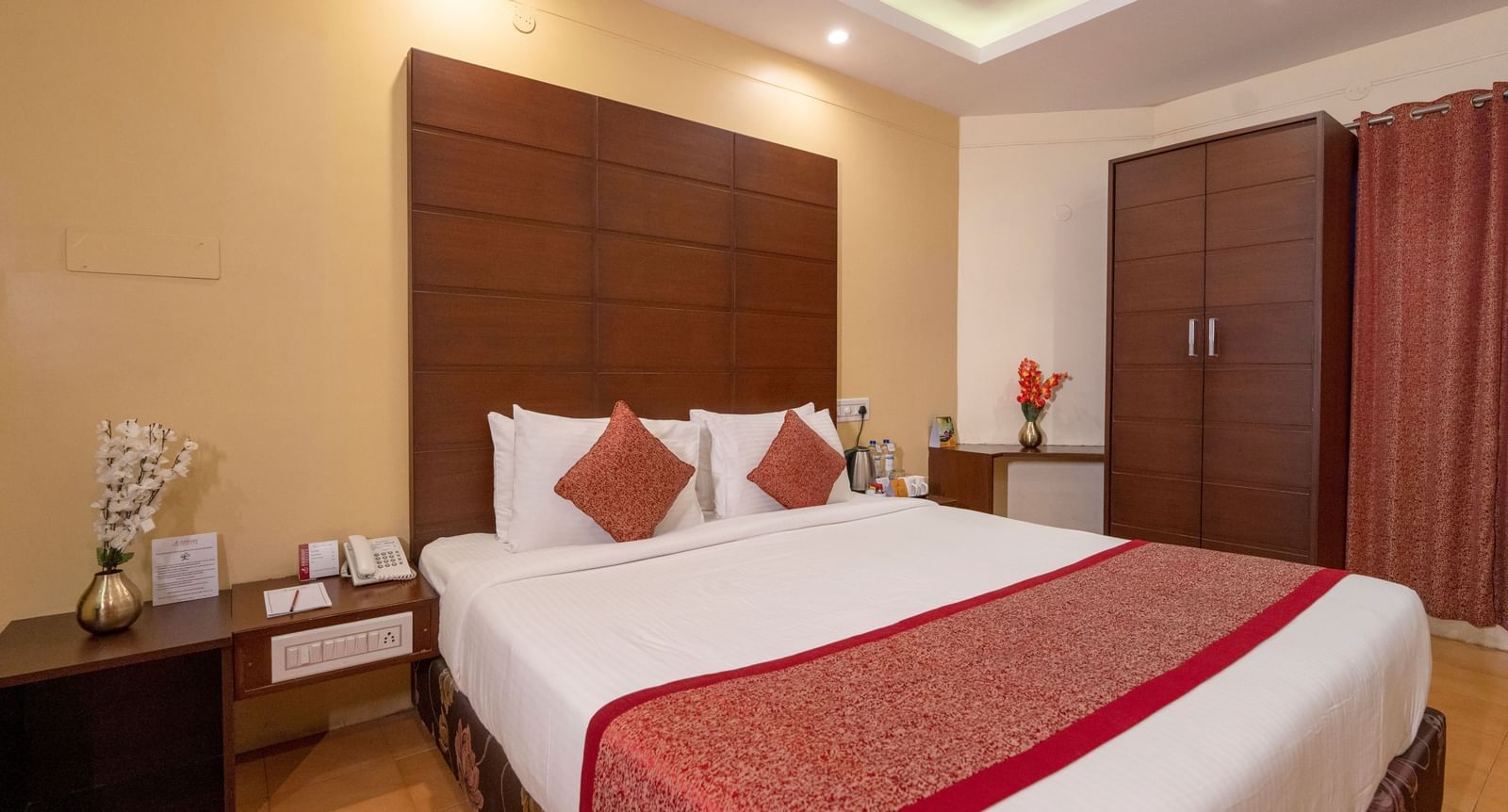 Flora Suite 2