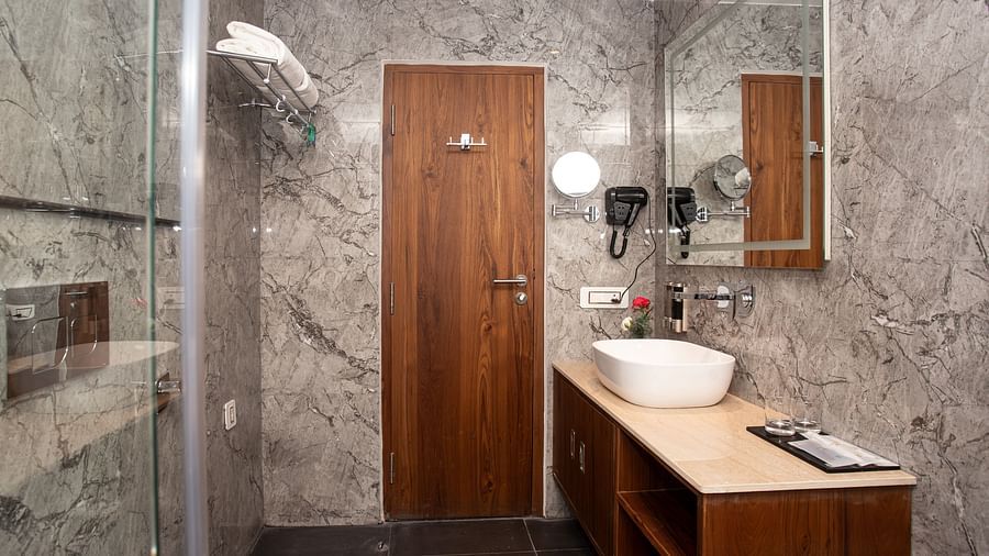 An image of a Washroom with toiletries - The Belvedere Himalayan Retreat, McLeodganj