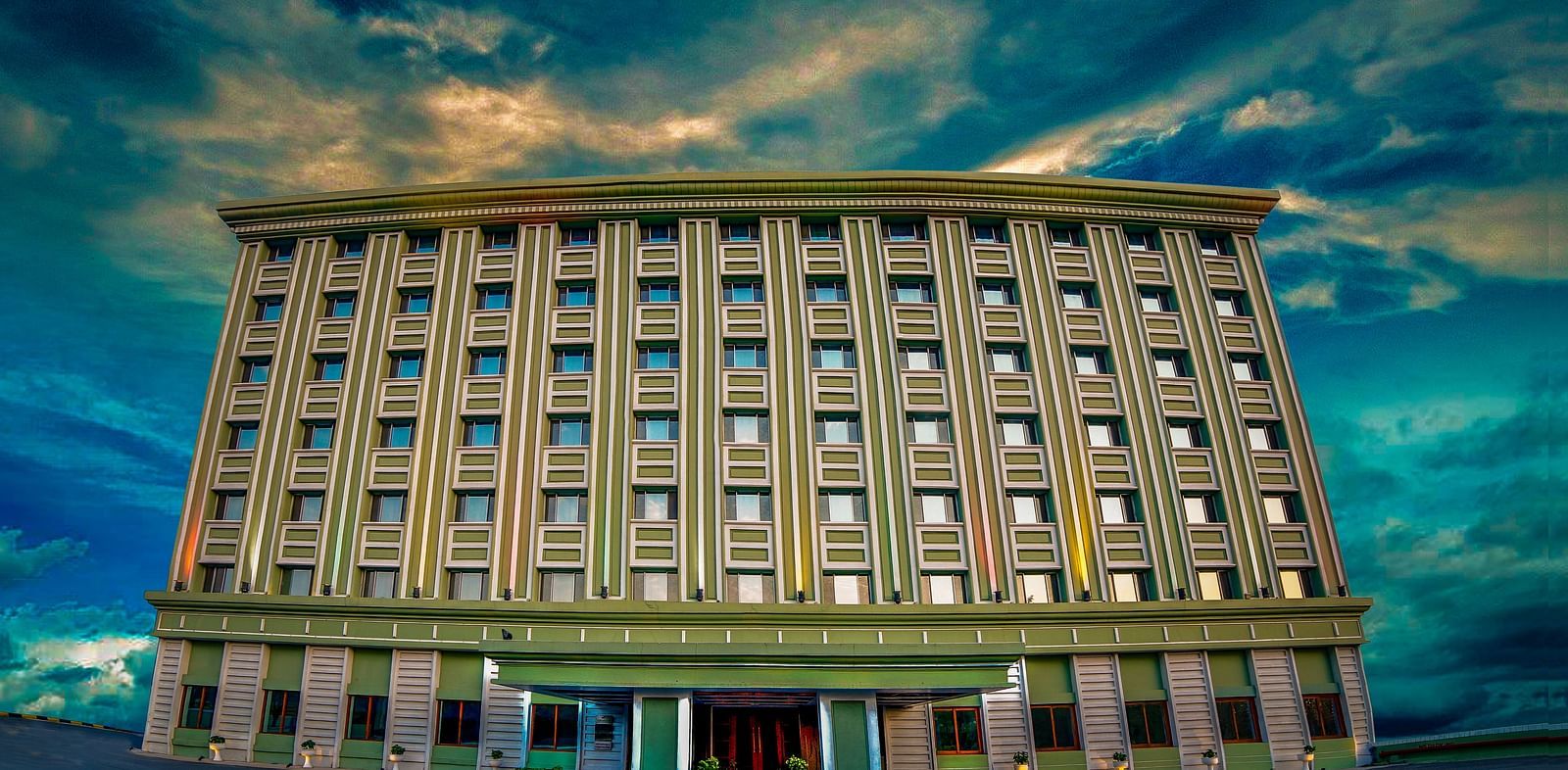Best 3 star hotel in hyderabad - Tara comfort hotel Ramoji film city