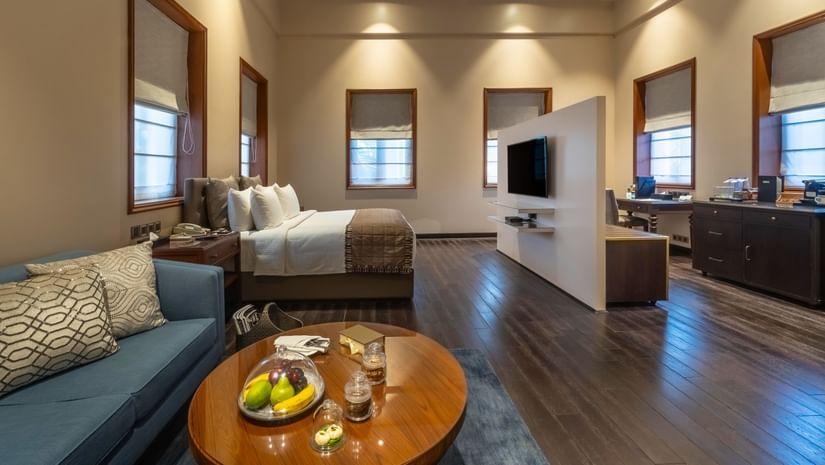 complete view of the Premier Club Room - Kenilworth Hotel, Kolkata