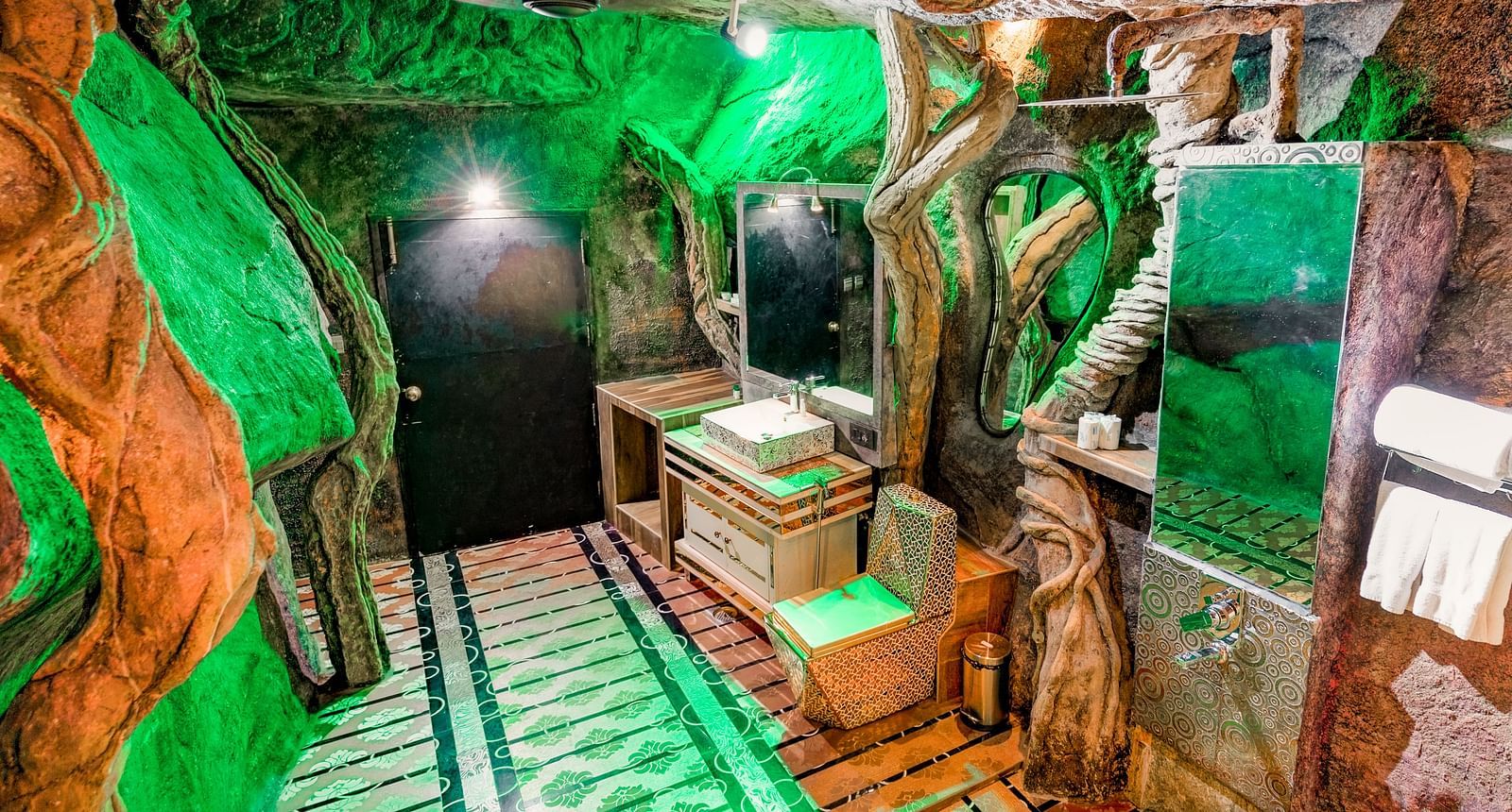 Cave Room at Parakkat Nature Hotel and Resorts, Munnar