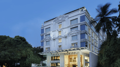 Outer Facade La Marvella