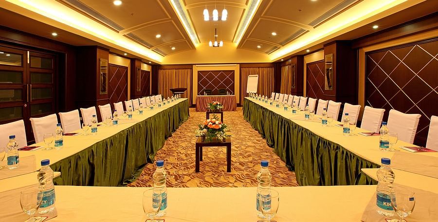 u-shaped setting at marigold banquet hall - la classic, hosur road