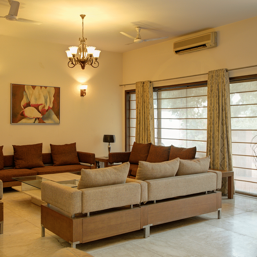comfortable sofas with centre table 2