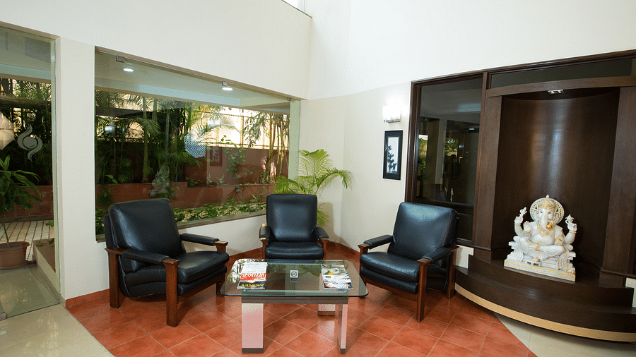 Hotel Lobby - 21