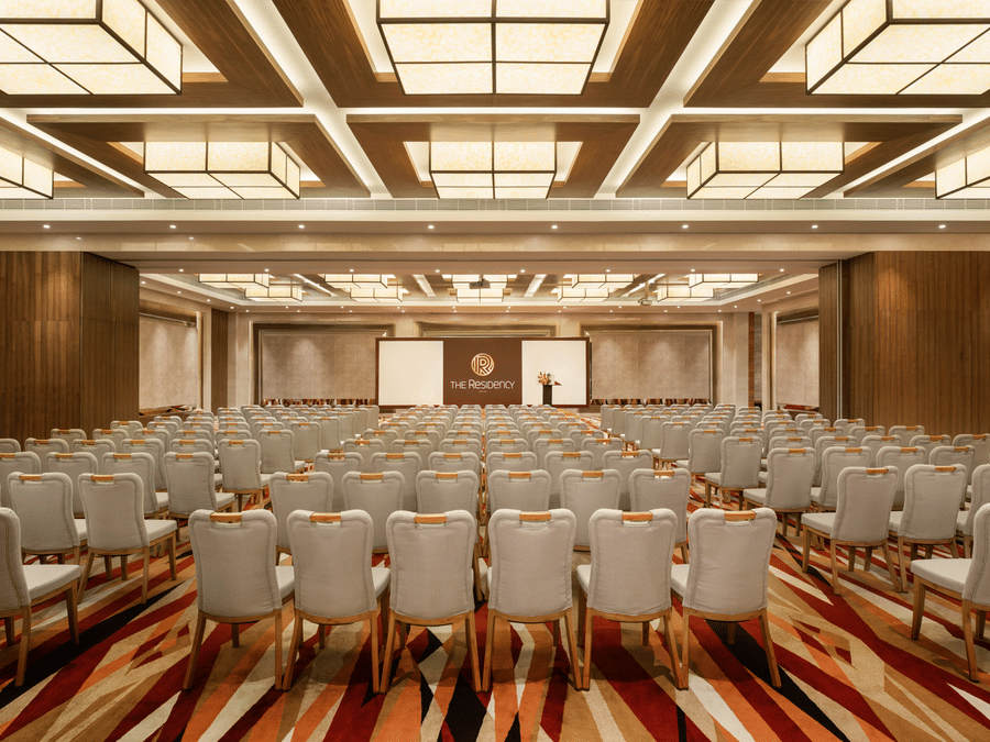 29 theatre style with stage upper halls
