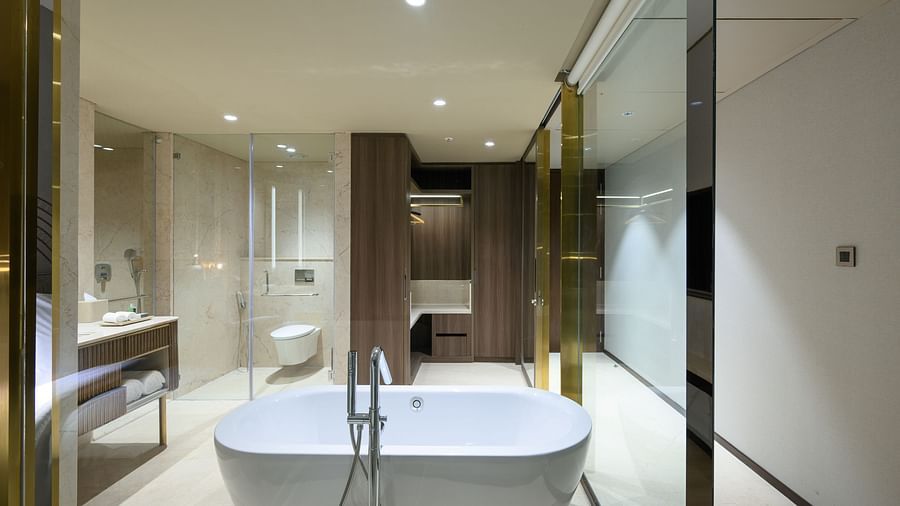 Club Room4