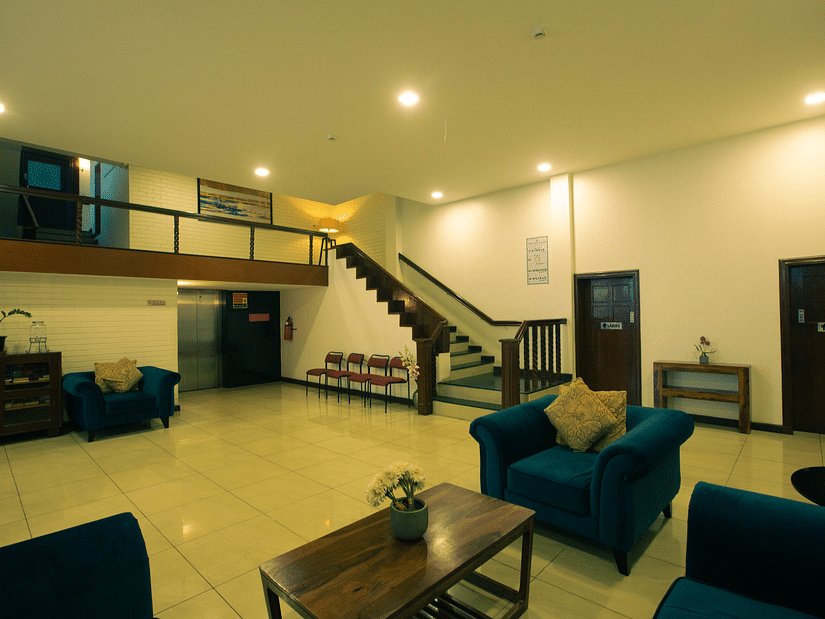 Lobby area of The Pearl Hotel, Hassan with seating - 3