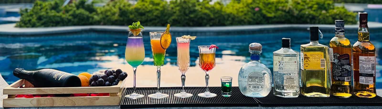 A dreamy outdoor dining experience with cocktails and a palace view - Kaldan Samudra Palace