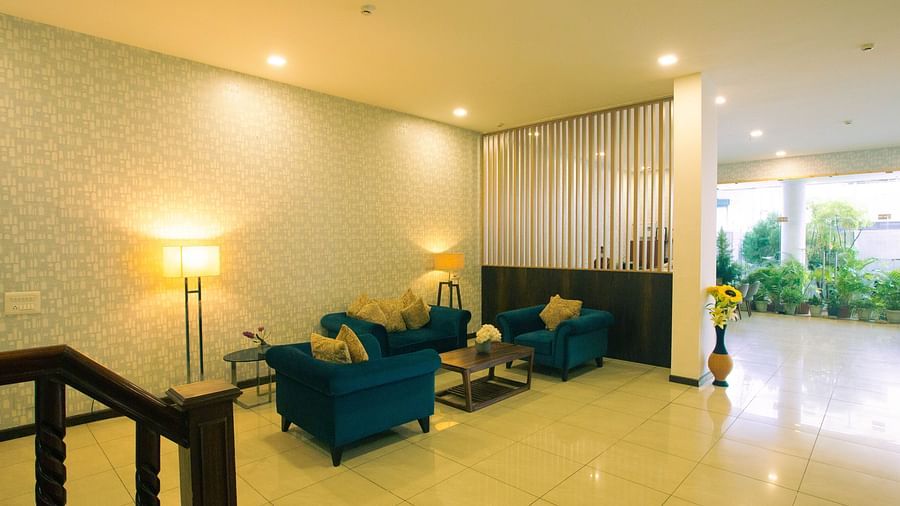 Lobby area of The Pearl Hotel, Hassan with seating - 2