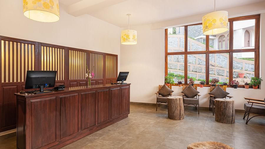 An image of a well-furnised lobby | Mango Hill, Kodaikanal