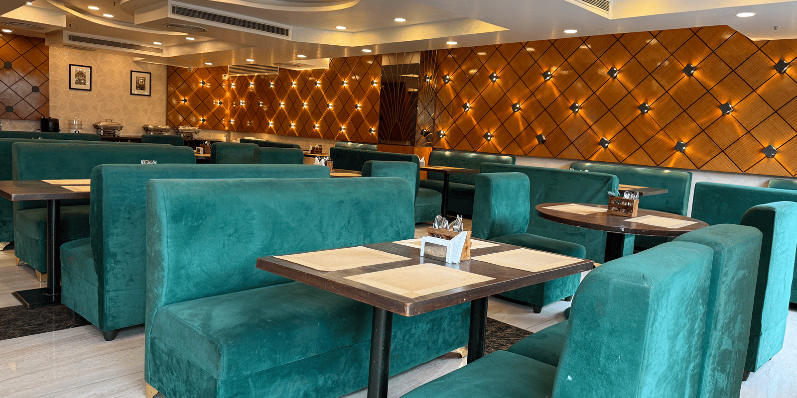 Restaurant 2