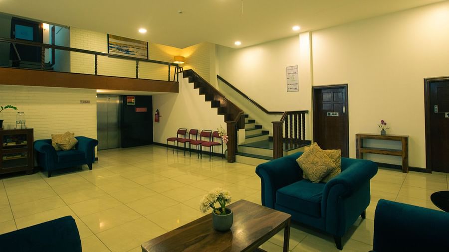 Lobby area of The Pearl Hotel, Hassan with seating - 3