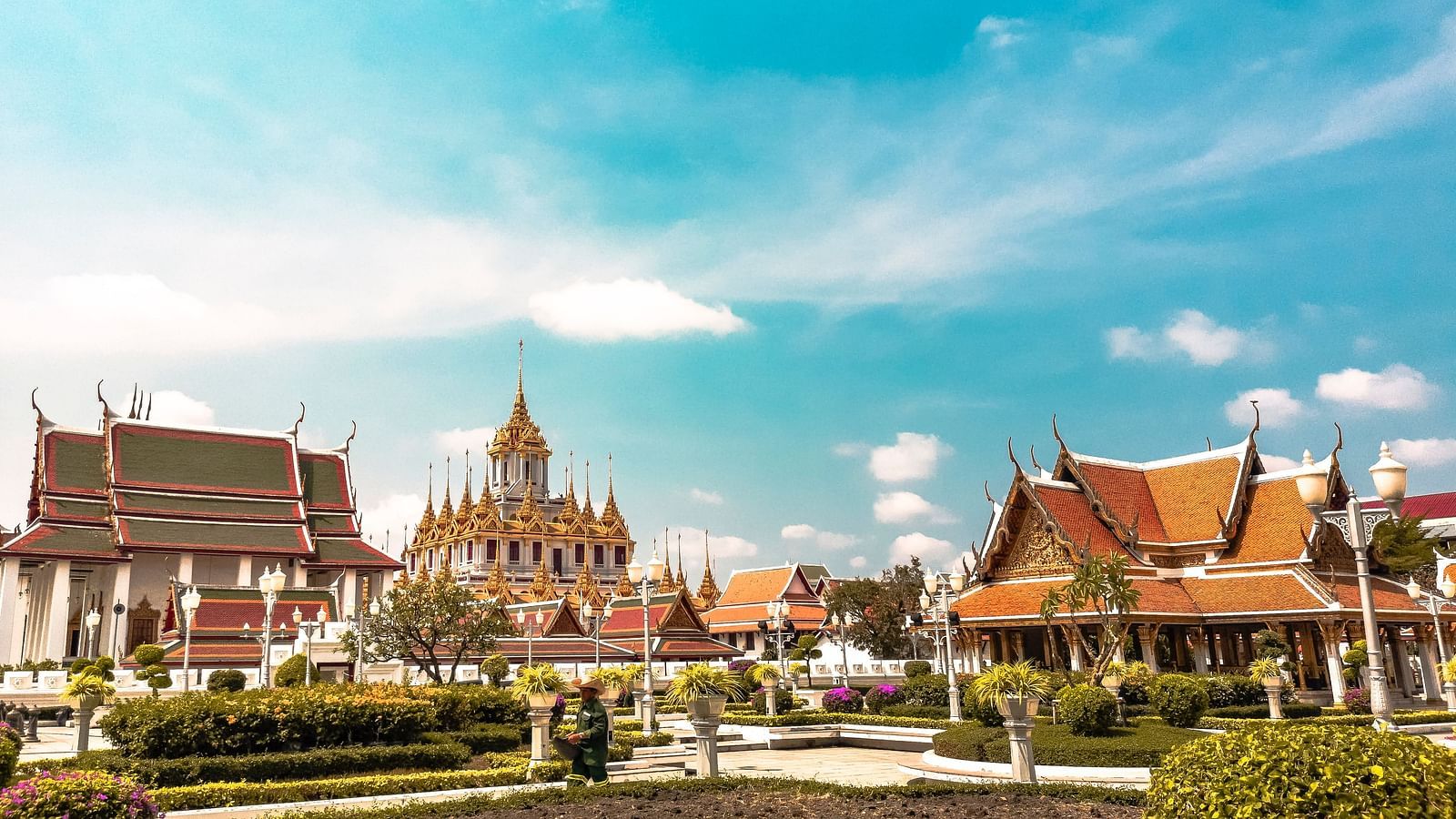 an image of showcasing the architechture of building in thailand