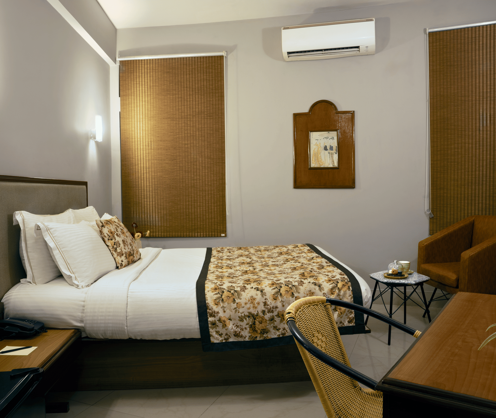 Orchid Room – Bed