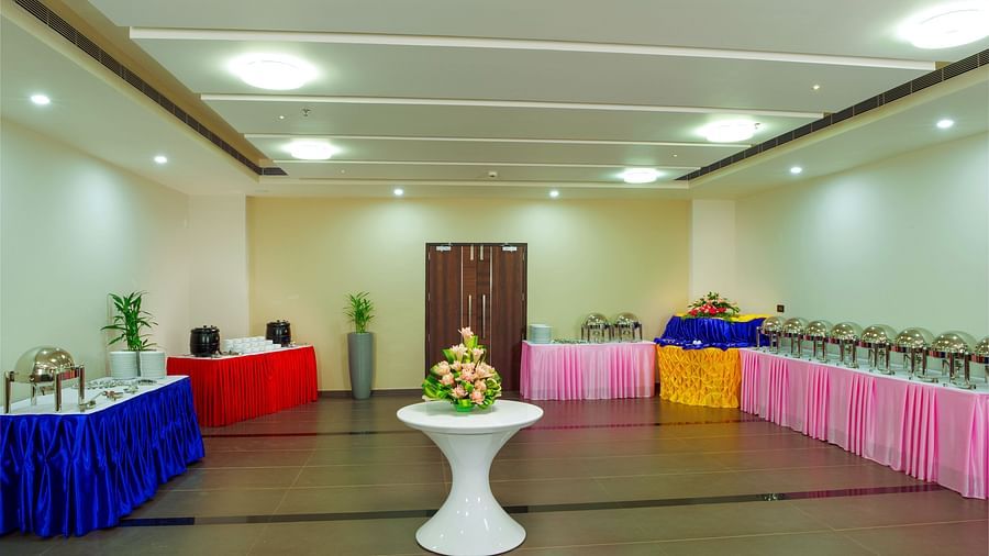 Iris Hall Dining area at Apollo Dimora