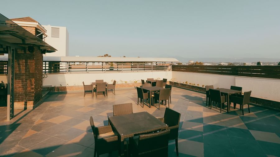 Clarks Inn Express Dehradun - view of the property s terrace with seating options