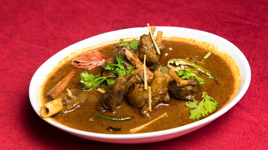 Lucknow cuisine, The Piccadily, dining in Lucknow4