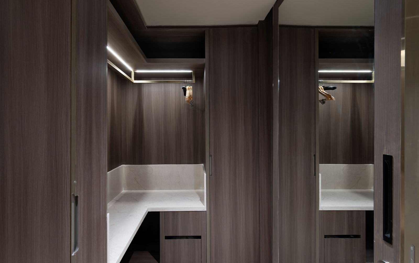 Club Room5