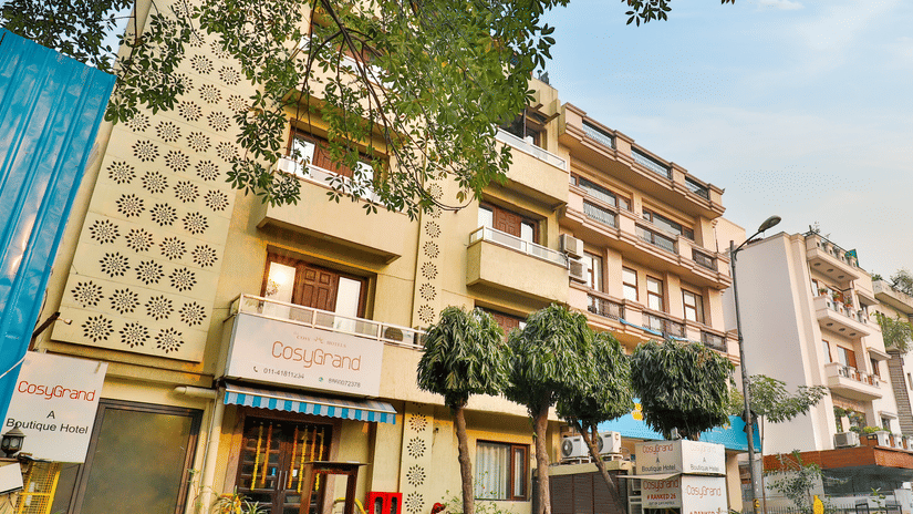 Exterior facade of Cosy Grand @Chanakyapuri by The Cosy Hotels, a boutique hotel in South Delhi.