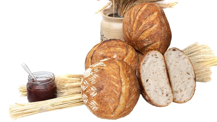 image of a Sourdough served with jam at the ye old bakery - The Claridges New Delhi