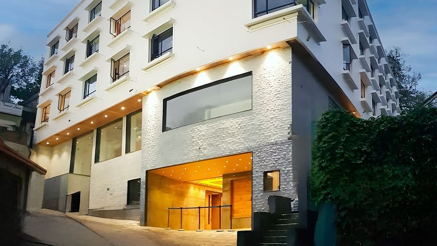 Yashshree Sandeling facade image