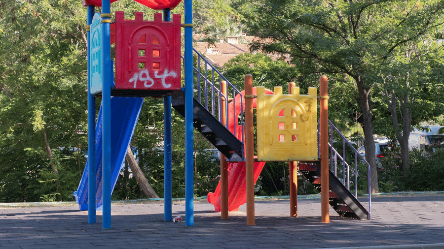 pexels-izafi-32721883