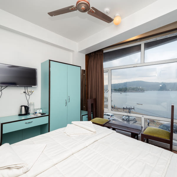 Sea-facing Junior Room at Da Bay Inn, Port Blair