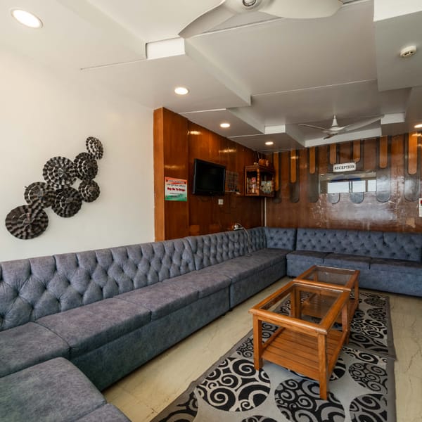 Reception and lobby at Da Bay Inn, Port Blair