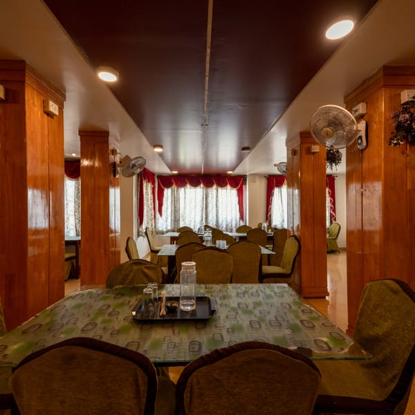 Sea-facing multi-cuisine restaurant at Da Bay Inn, Port Blair