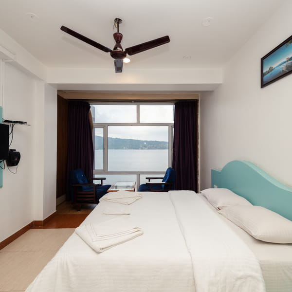 Sea-facing Senior Room at Da Bay Inn, Port Blair