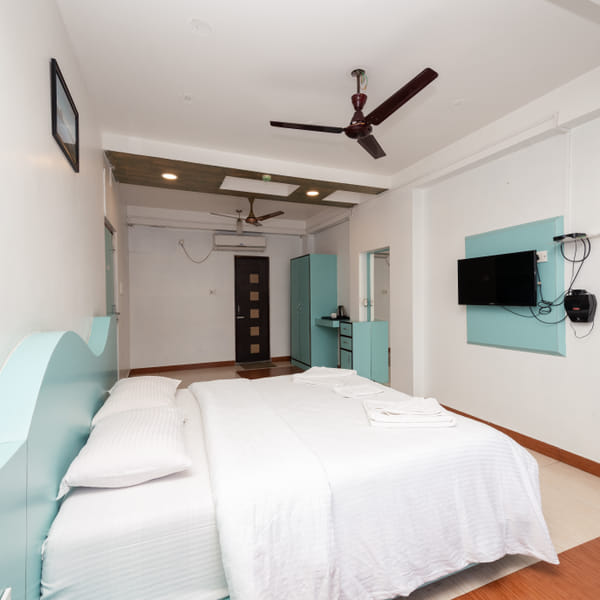 Sea-facing Senior Room at Da Bay Inn, Port Blair