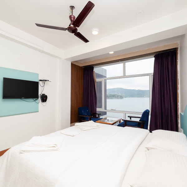 Sea-facing Senior Room at Da Bay Inn, Port Blair
