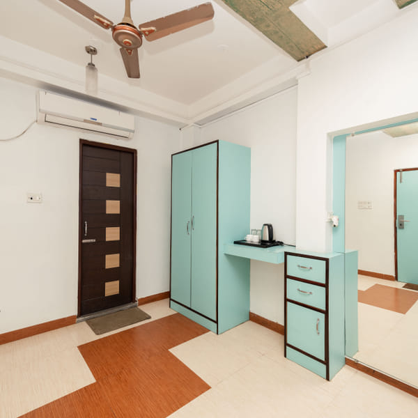 Sea-facing Senior Room at Da Bay Inn, Port Blair