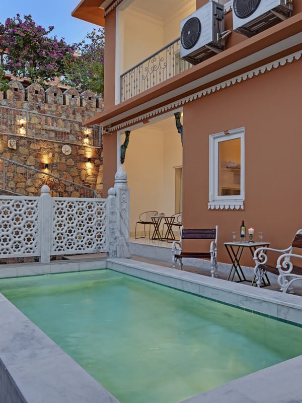 Plunge Pool Suite