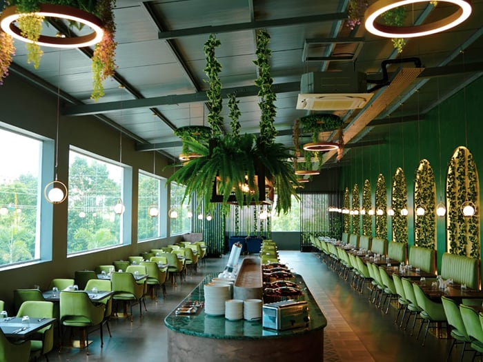 Atlas Restaurant — VIVIDUS Sleek CN Windsor