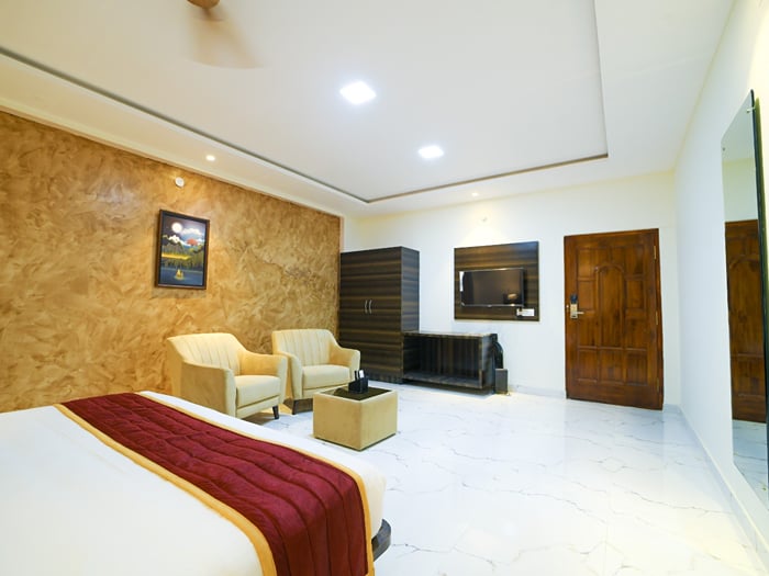 Executive Room — VIVIDUS Sleek CN Windsor