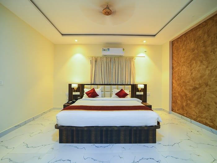Executive Room — VIVIDUS Sleek CN Windsor