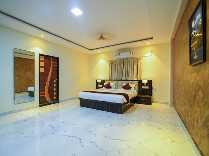Executive Room — VIVIDUS Sleek CN Windsor