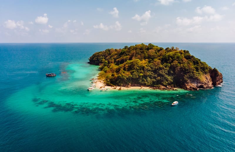 Ross Island (Netaji Subhas Chandra Bose Dweep), a forested island near Port Blair