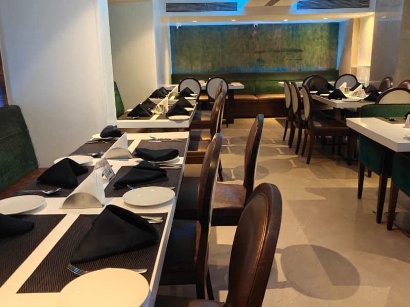 Bluet Café – The Sahil Hotel